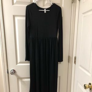 Long sleeve Black Maxi Dress